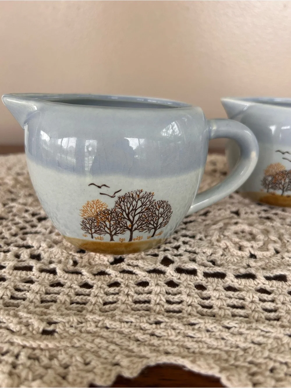 Set of 4 Vintage Taiwan Pottery Measuring Cups Blue Tree Landscape w/ Birds